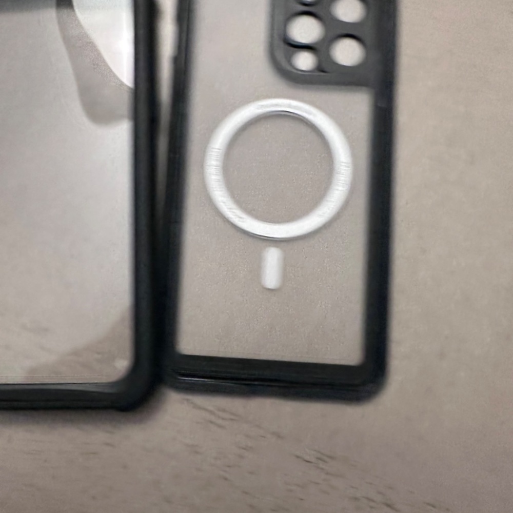 iPhone 13 Pro Max case - Picture 2 of 3
